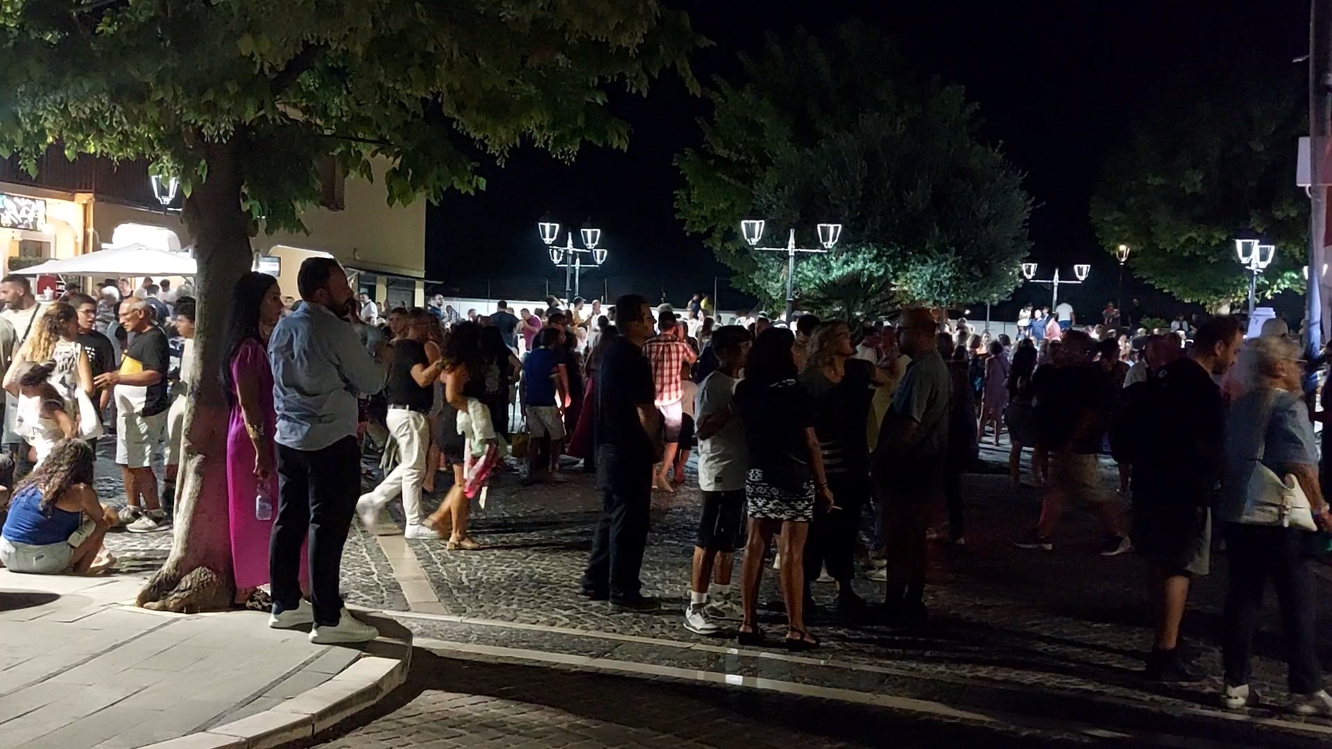 Positano: La impresionante ciudad italiana que amarás… hasta ver las multitudes