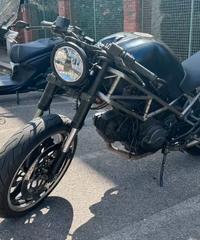 Ducati monster 600