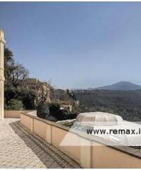 Castel Gandolfo -  Villa 9 locali € 1.950.000 T902