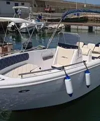 Barca Open del 2021 motore 40/70 senza patente
